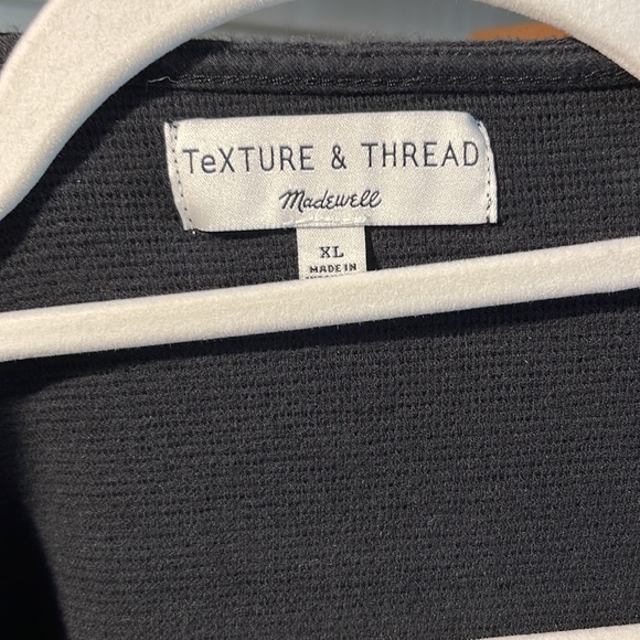 Madewell black V-neck tie front blouse by Texture & Thread - Picture 3 of 5